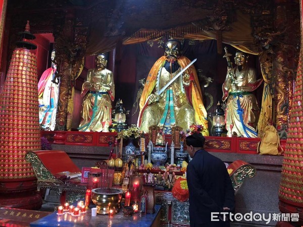 ▲嗣漢天師府內「張天師」塑像。（圖／記者魏有德攝）