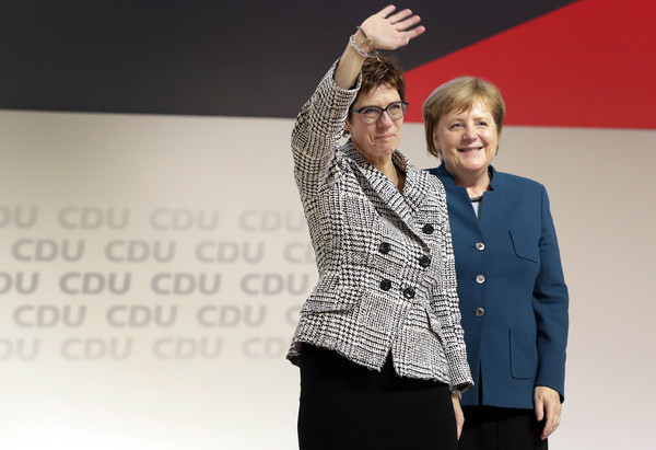 ▲▼ 德國總理梅克爾（Angela Merkel）、基督教民主聯盟（CDU）新任黨魁克朗普．卡亨鮑爾（Annegret Kramp-Karrenbauer）。（圖／達志影像／美聯社）