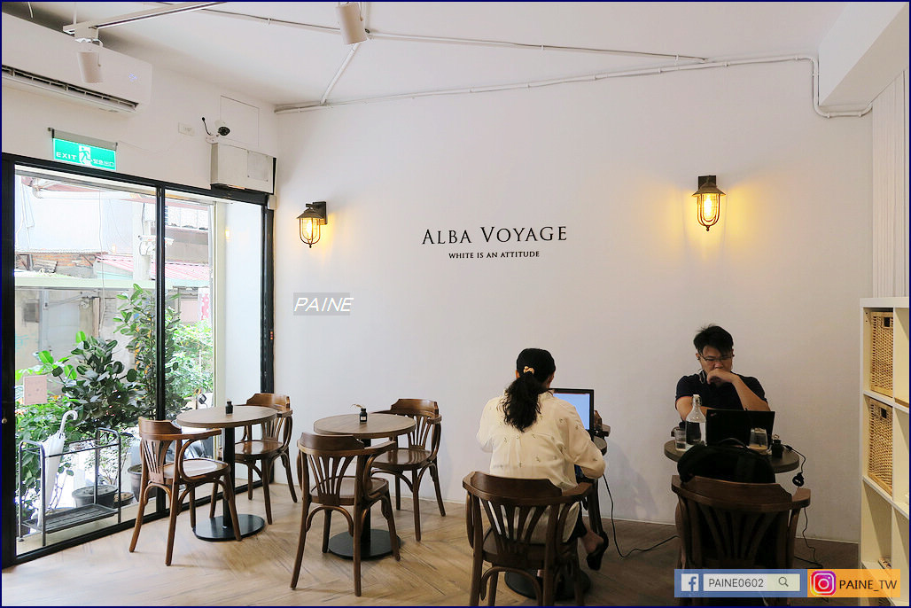▲▼新北板橋艾白旅生ALBA CAFE看似是文青咖啡廳，卻是港式茶餐廳？。（圖／小不點Paine 提供）