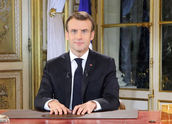 ▲▼法國黃背心運動持續延燒，總統馬克宏（Emmanuel Macron）當地時間10日發表演說，首度打破沉默。（圖／路透）