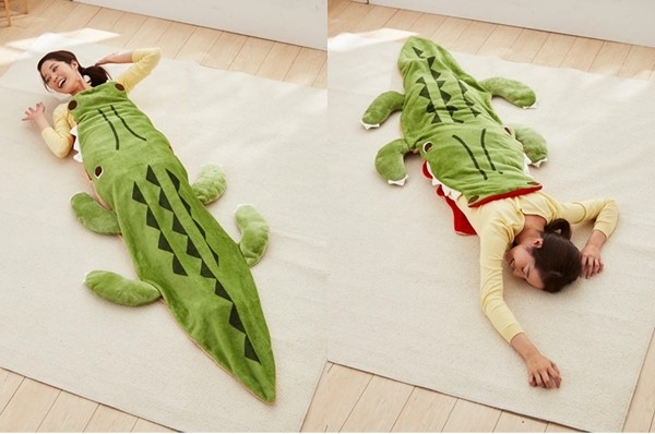 ▲鱷魚懶人毯。（圖／翻攝自nissen.co.jp）