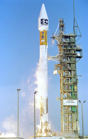 ▲▼使用RD-180火箭引擎的阿特拉斯III火箭。（圖／翻攝自維基百科）