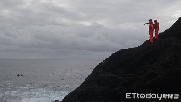 ▲海巡及警消人員持續搜尋中。（圖／第一三海巡提供）