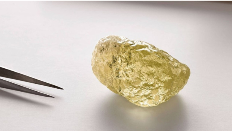 ▲▼ 鴿子蛋不夠看！ 北美出土的最大鑽石大如雞蛋。（圖／取自Dominion Diamond Mines)）