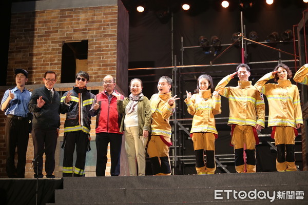 ▲▼韓國救火英雄秀已舞台劇方式於嘉義竹崎上演。（圖／嘉義縣政府提供，下同）