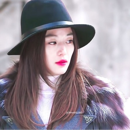 ▲▼學韓劇女主角戴帽子還能提升整體造型！原來這幾個細節是「小臉」的關鍵（圖／bella儂儂提供）