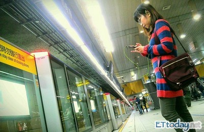 提離職後沒解脫反而更焦慮!她崩潰發問 網笑虧:第一次?