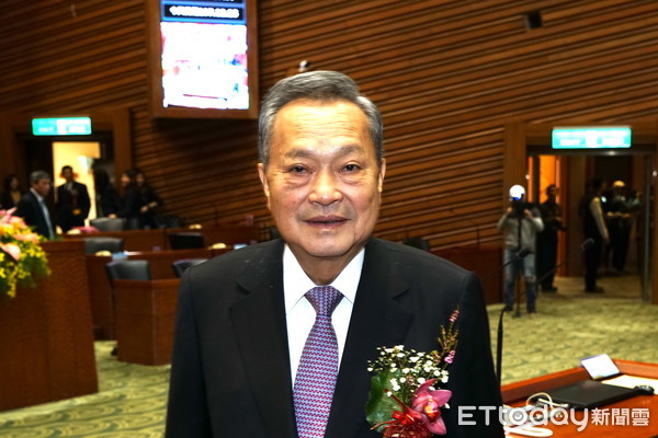 ▲▼國民黨張建榮捲土重來，以21票比11票，扳倒民進黨議長陳文昌（下圖）。（圖／記者游芳男攝，下同）