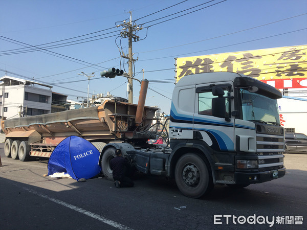 ▲▼     高雄女大生車禍慘死        。（圖／記者吳奕靖翻攝）