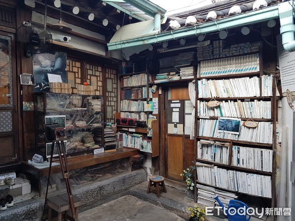 大悟書店,碧蹄站廢棄鐵道,松島,銀杏路,天空公園。（圖／記者楊蕎綺攝）