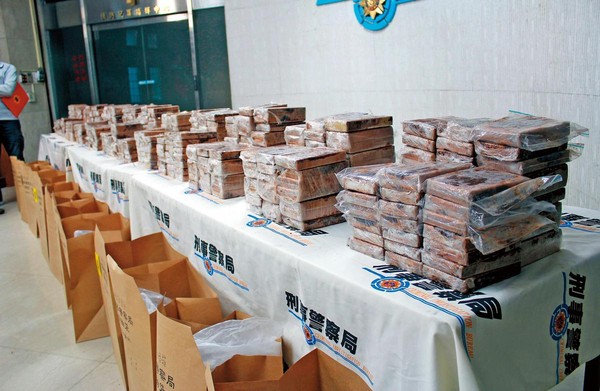 華儲員工與私梟勾結，走私史上最大量、市值達68億元的海洛因，關務署僅輕罰6萬元了事。（中央社）