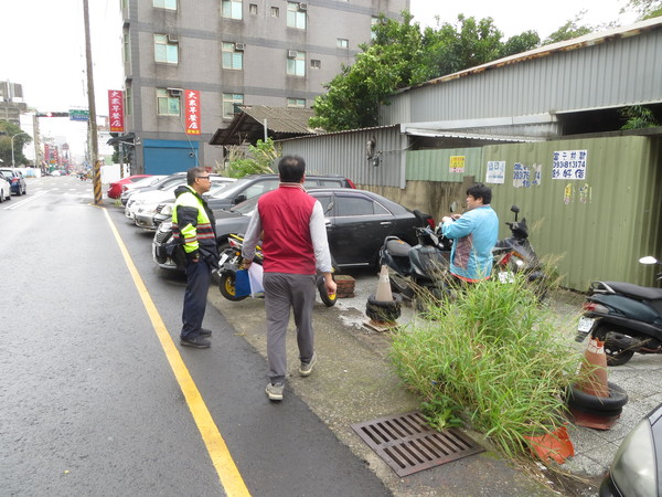 ▲欠費車小心「被失蹤」　「車牌辯識」定位後將直接查扣拖吊。（圖／記者陳蒲芬攝）