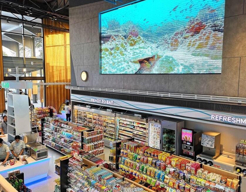 ▲▼泰國新開張的7-11概念旗艦店超豪華。（圖／翻攝自Facebook／泰國網）