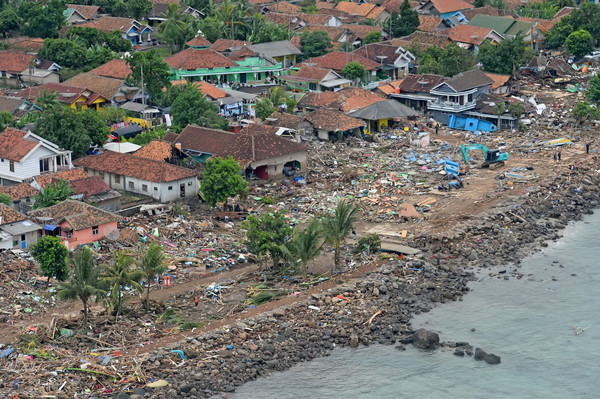 ▲▼印尼海嘯已造成超過400人死亡。（圖／路透社）
