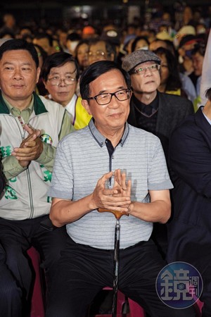 前總統陳水扁主張辦總統黨內初選，並應納入黨員投票。