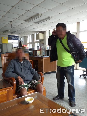 ▲楊姓阿伯自元長鄉安養中心爬牆偷跑外出，3天後所幸被北港警分局尋獲。（圖／記者唐詠絮翻攝）