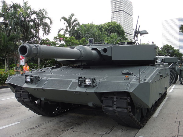 ▲▼升級型豹2A4坦克。（圖／翻攝自維基百科）