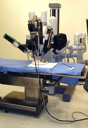 ▲▼達文西手術機器人，達文西外科手術系統。（圖／翻攝自wiki）