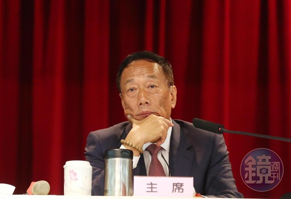 郭台銘因為旗下公司股價下跌，在台灣富豪排行中跌至第二名。