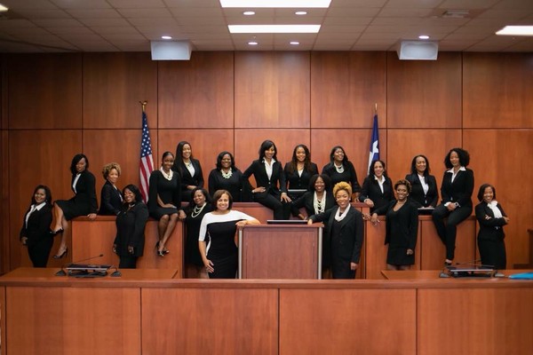 ▲▼德州哈里斯市有19名非裔女性同時勝選進入法院。（圖／翻攝自Facebook／LaShawn A. Williams for Judge）