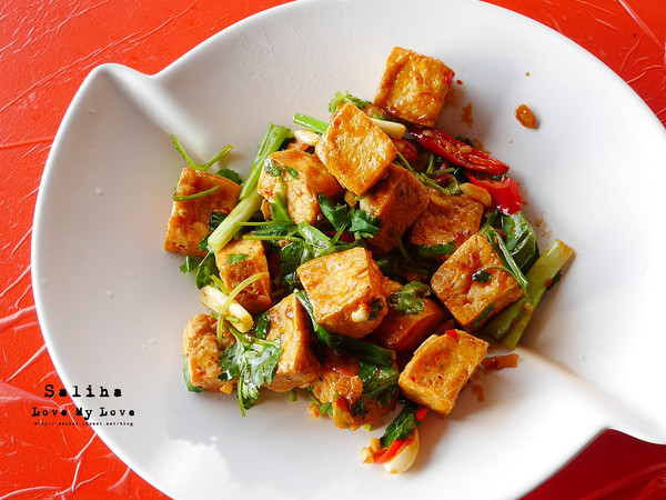 ▲▼宜蘭塭底烤魚。（圖／跟莎莉哈一起玩樂去提供）