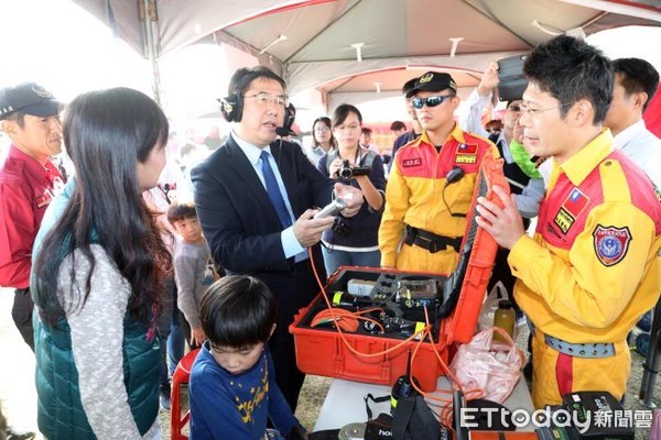 ▲台南市消防局在台南科學園區西拉雅廣場舉辦2019年「愛你一19，豬事平安嘉年華」消防安全園遊會活動。（圖／記者林悅翻攝，下同）