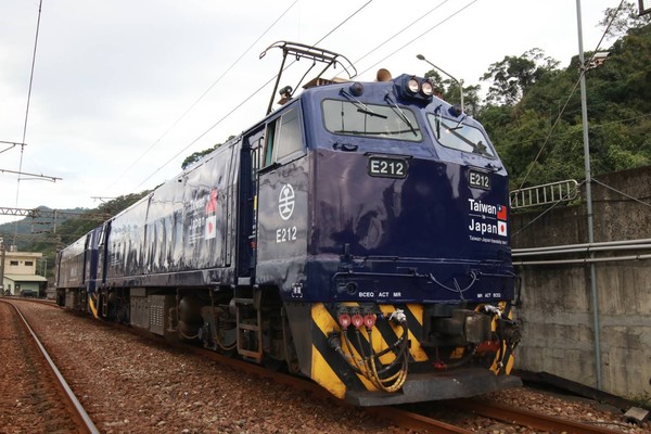 ▲▼南海電鐵彩繪列車。（圖／台鐵提供）