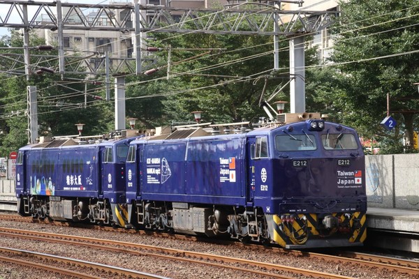 ▲▼南海電鐵彩繪列車。（圖／台鐵提供）