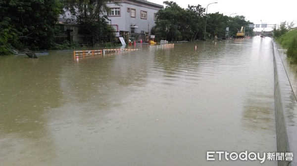 ▲2018年的823豪雨，導致台南市多區積淹水，災情嚴重，受災戶依實際淹水情形提出申請淹水救助金。（圖／記者林悅翻攝，下同）