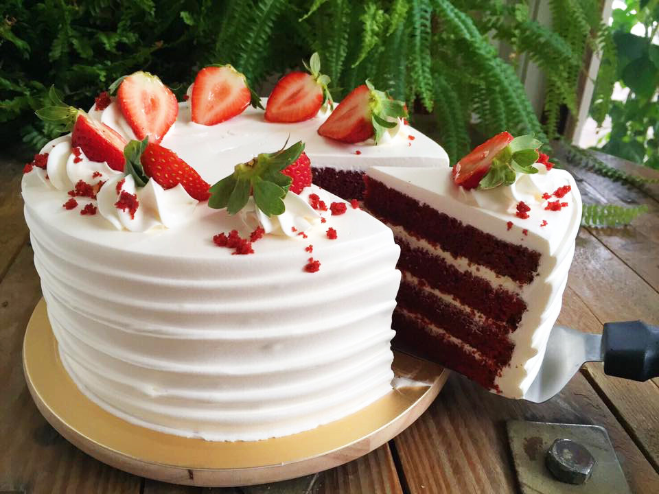 ▲▼美式經典紅絲絨草莓蛋糕。（圖／Bonnie Sugar提供）