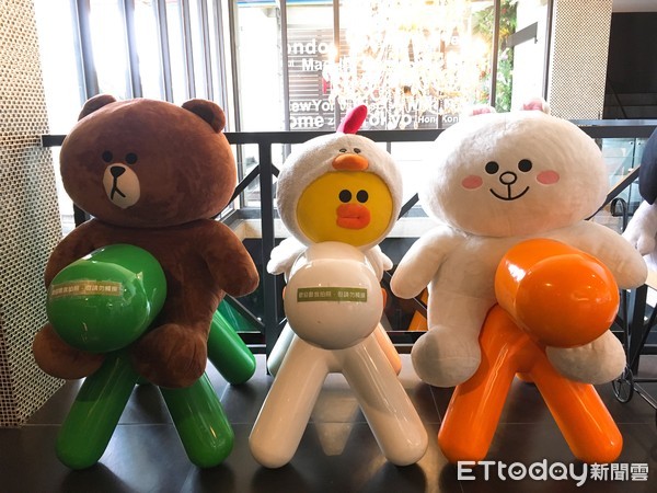 ▲▼酒店從韓國買了許多正版LINE FRIENDS玩偶。（圖／記者陳建竹攝）