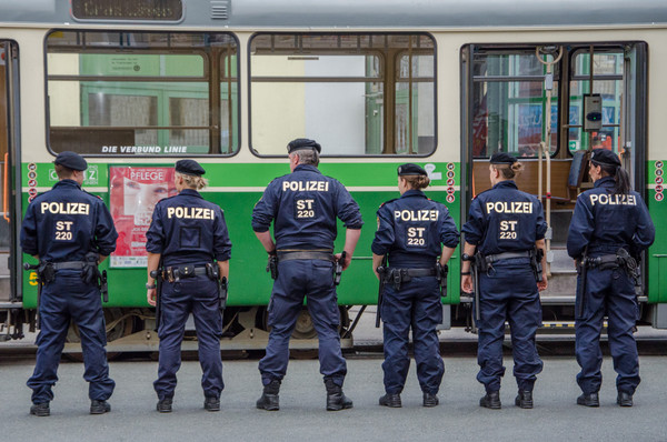▲▼奧地利警察。（圖／Wikipedia公共領域／ @Polizeiübung Holding Graz Linien）