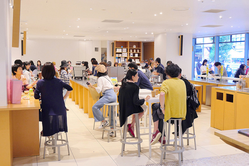 ▲▼ 日本東京BlueBottle Coffee新宿Café。（圖／橘子狗愛吃糖 提供）