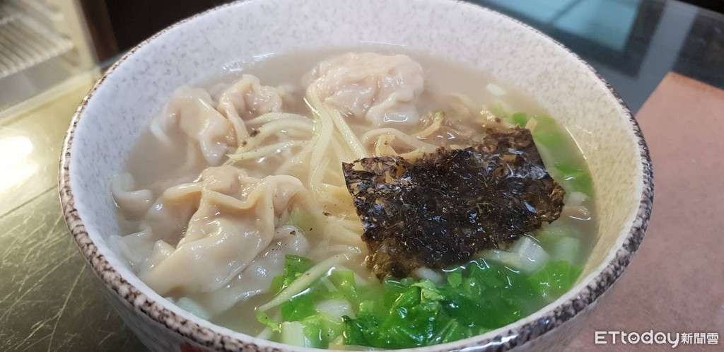 「溫州大餛飩」開超多間　他超不解！網吵翻：2樣必吃超頂
