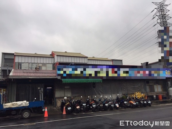 ▲▼樹林一處釣蝦場債務糾紛殺人，公安稽查小組拆除違建。（圖／記者林煒傑翻攝）