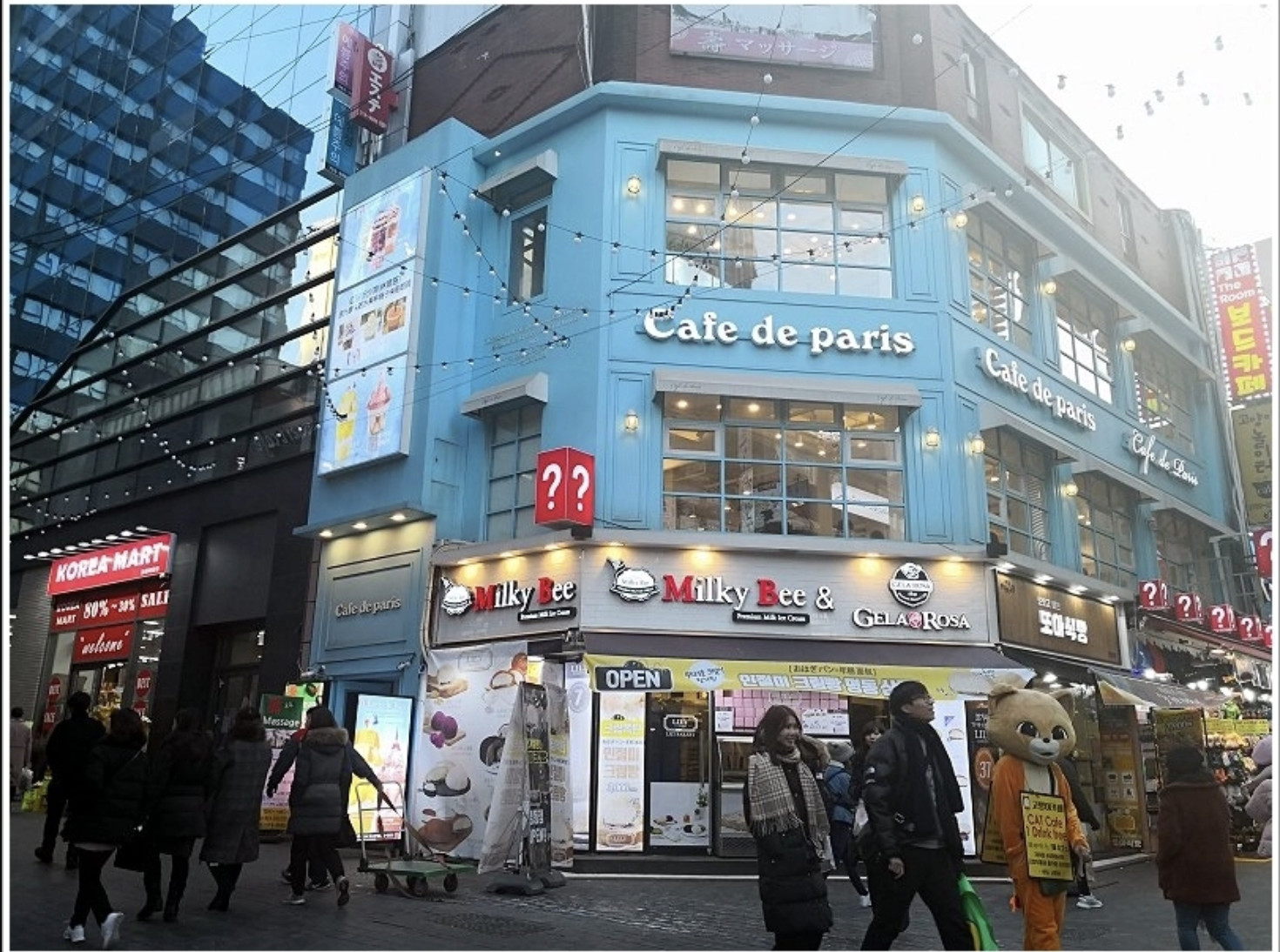 ▲▼韓國首爾Cafe de Paris明洞店。（圖／大口老師的走跳學堂 提供）