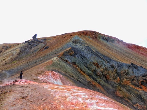▲冰島彩色火山。（圖／幹嘛不旅行提供）