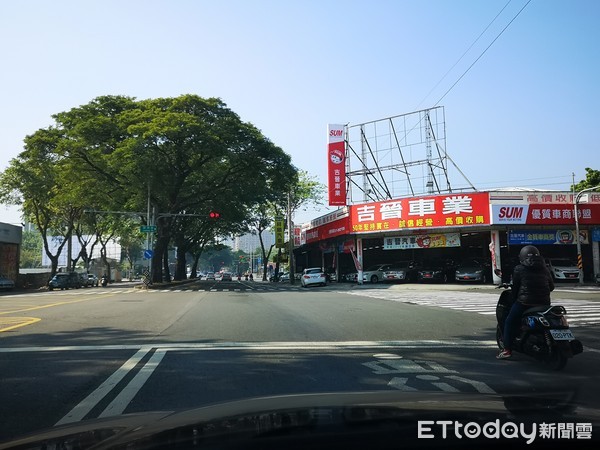 ▲▼  輕軌要不要過大順路，中古商要市府快處理好           。（圖／記者洪正達攝）