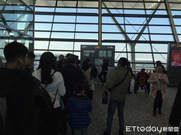▲上海浦東機場前往高雄的春節返鄉旅客。（圖／旅客提供）