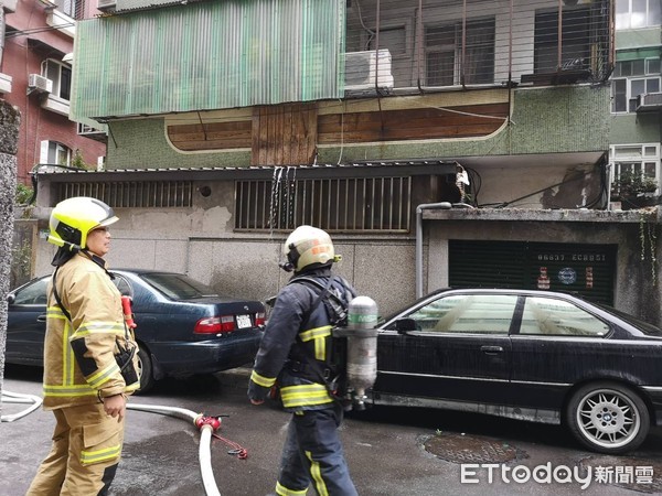▲▼北市和平東路二段火警。（圖／記者黃彥傑攝）