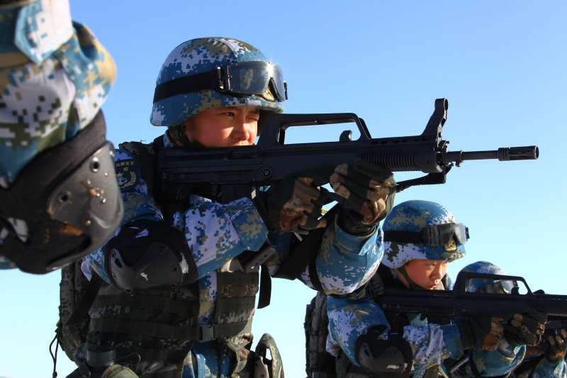 ▲▼解放軍海軍陸戰隊「兩棲霸王花」。（圖／翻攝自新華社）