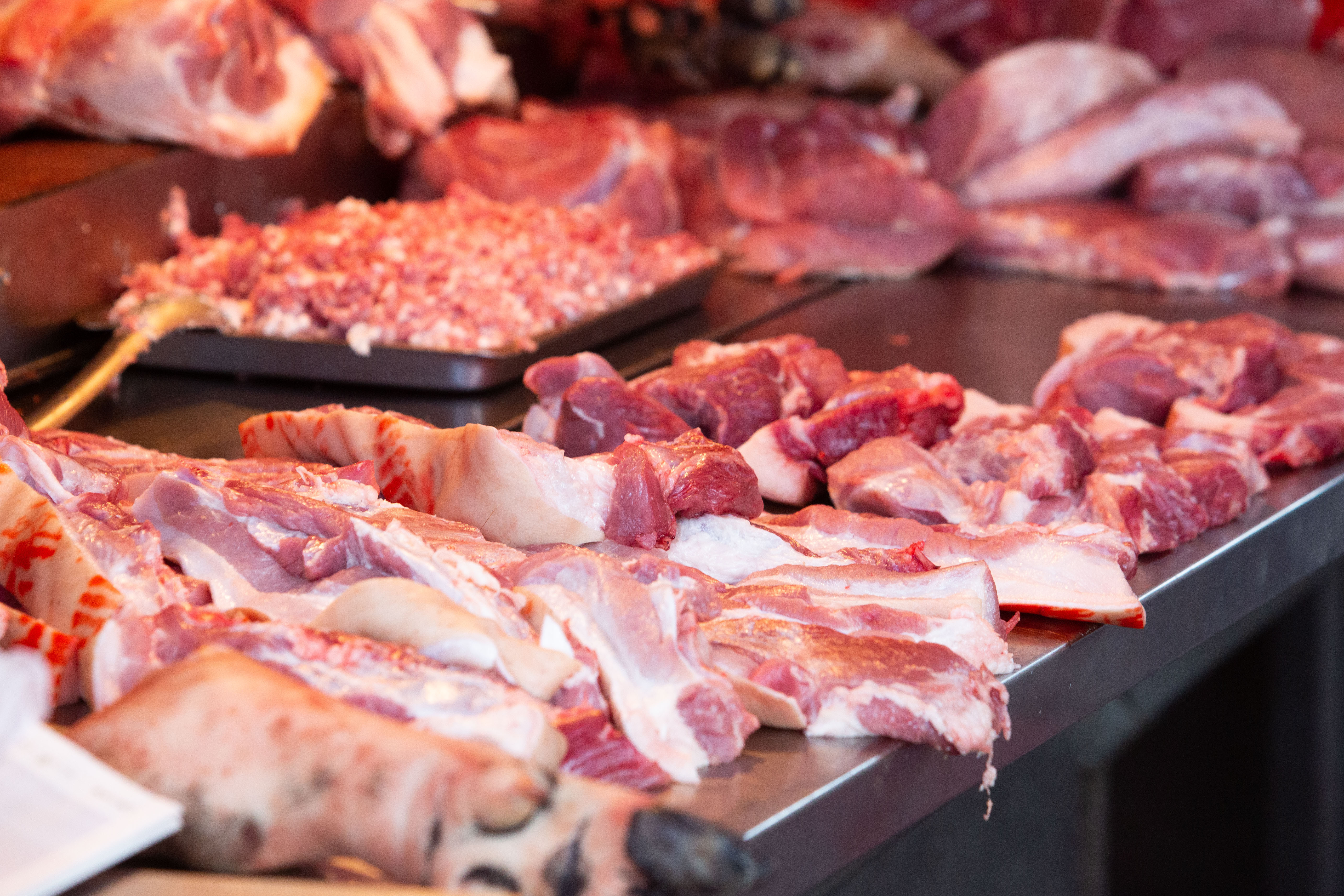 ▲▼豬肉攤,肉販,市場,肉類。（圖／記者季相儒攝）