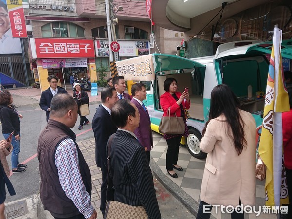 ▲▼胖可餐車。（圖／記者陳雕文翻攝）