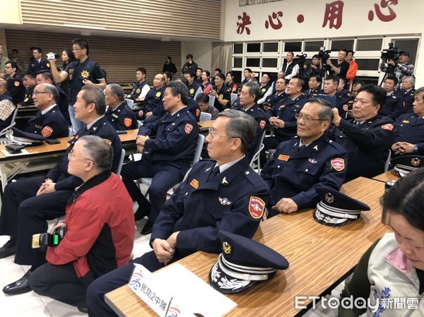 ▲▼韓國瑜至左營警分局慰問。（圖／記者宋德威攝，下同）