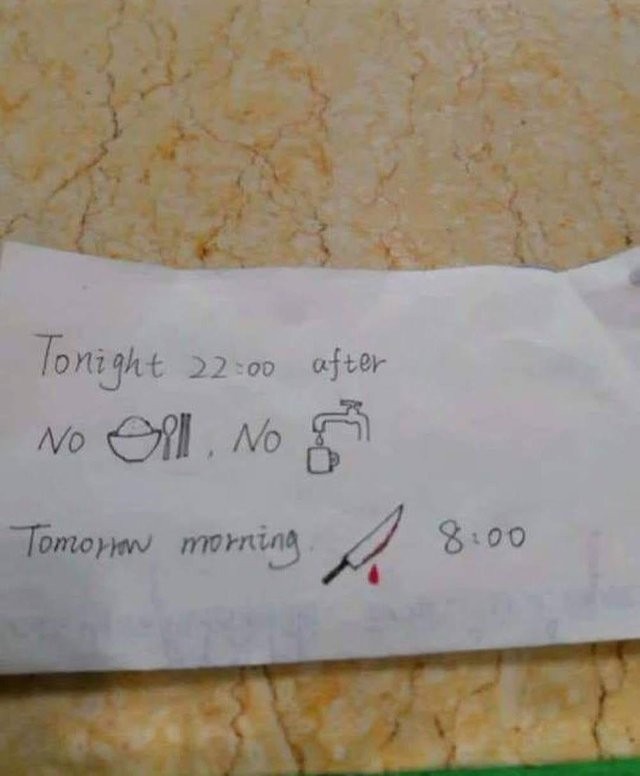 外籍生到中國醫院看病　護士遞一張「殺人預告」　網：快逃啊（圖／reddit）