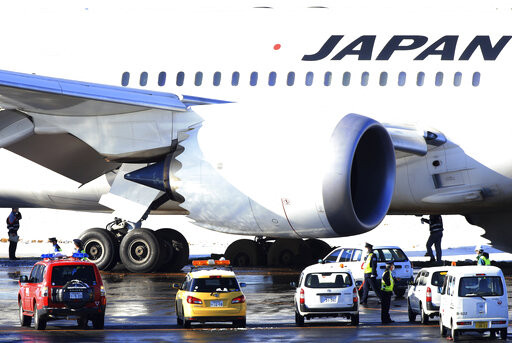 ▲▼日本航空班機在成田機場打滑。（圖／達志影像／美聯社）