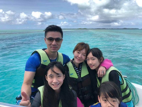 ▲小S近來帶著全家人一起飛往帛琉旅遊。（圖／翻攝自小S臉書）