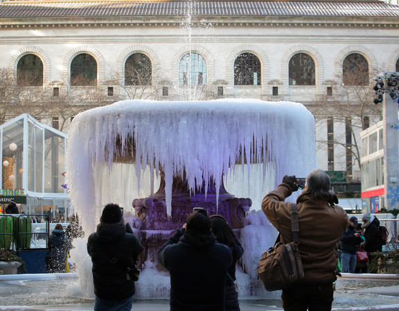 ▲美國受極地渦旋（Polar vortex）影響，本星期低溫-30℃破紀錄，芝加哥、紐約等地超冷。（圖／路透社）