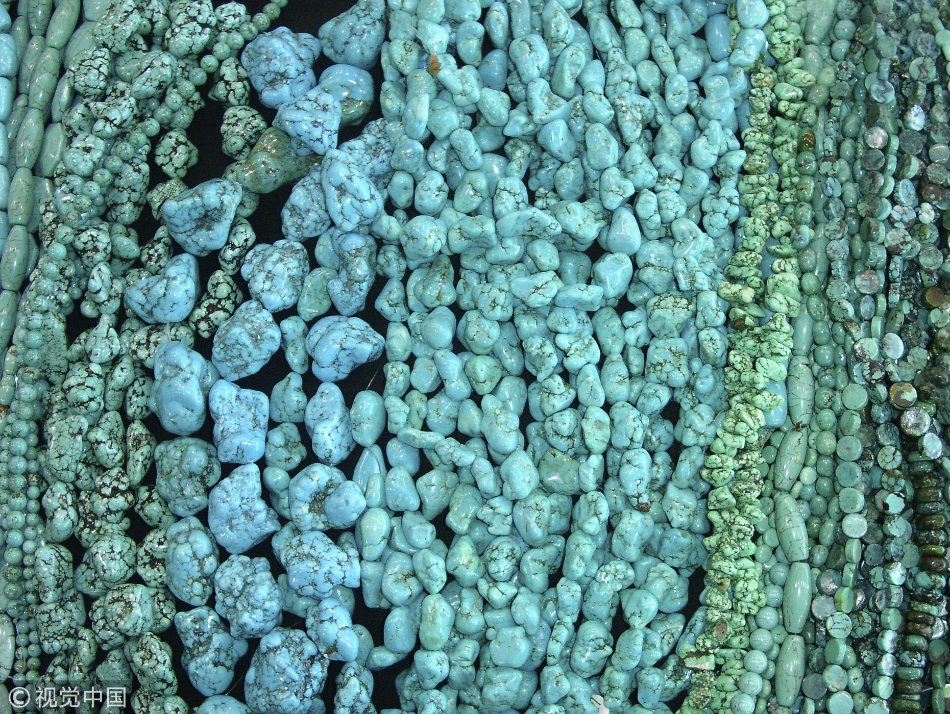 ▲▼「綠松石」又稱「松石」，也被稱為突厥玉（turquoise）、土耳其石、土耳其玉。（圖／CFP）