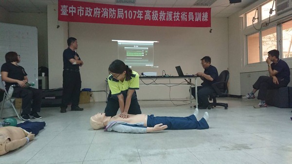 ▲一年減31公斤！近百公斤小胖妞體脂肪48%　「全身一半都是油」。（圖／記者陳凱力翻攝）